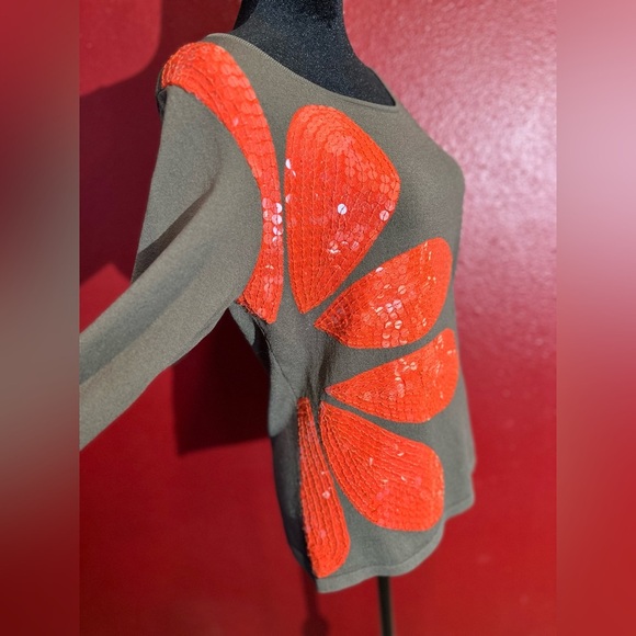 Ideology Long Sleeve Army Green Shirt with Red and Sequence Flower Size L - Picture 2 of 8